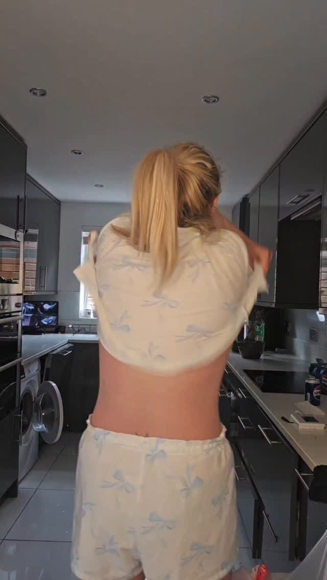 Post 6 by Victoria Vigors on Instagram (video)
