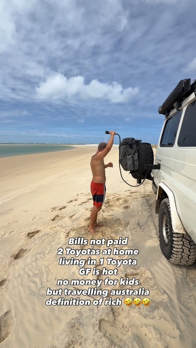 Post 1 by Stephan & Tina on Instagram (video)