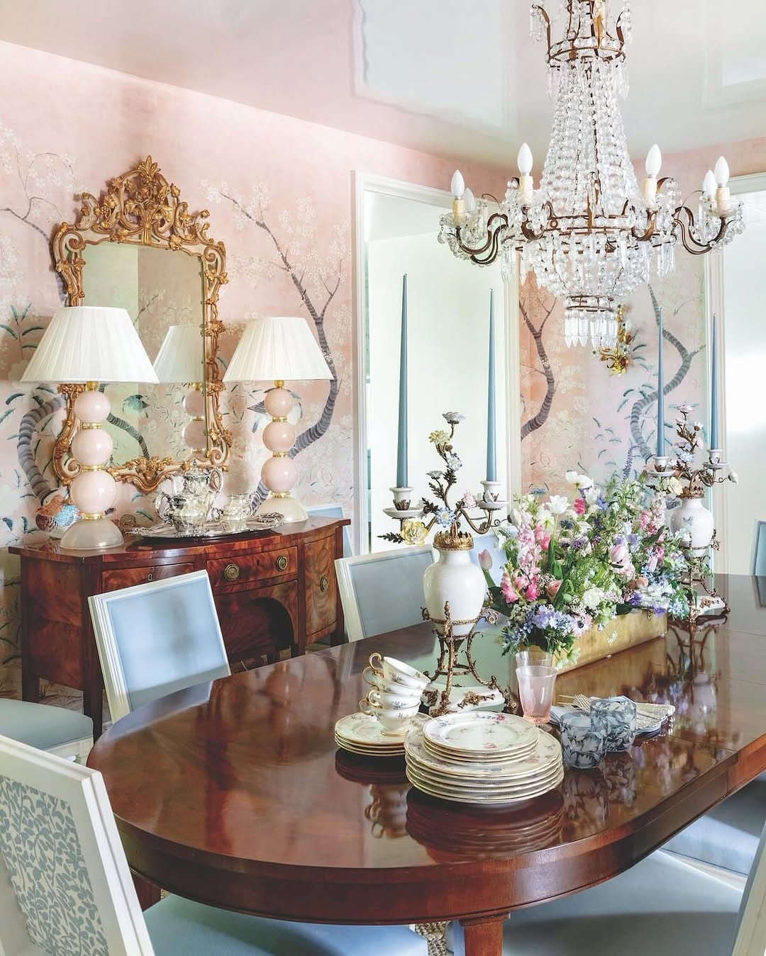 Post 8 by Hundley Hilton Interiors on Instagram (image)