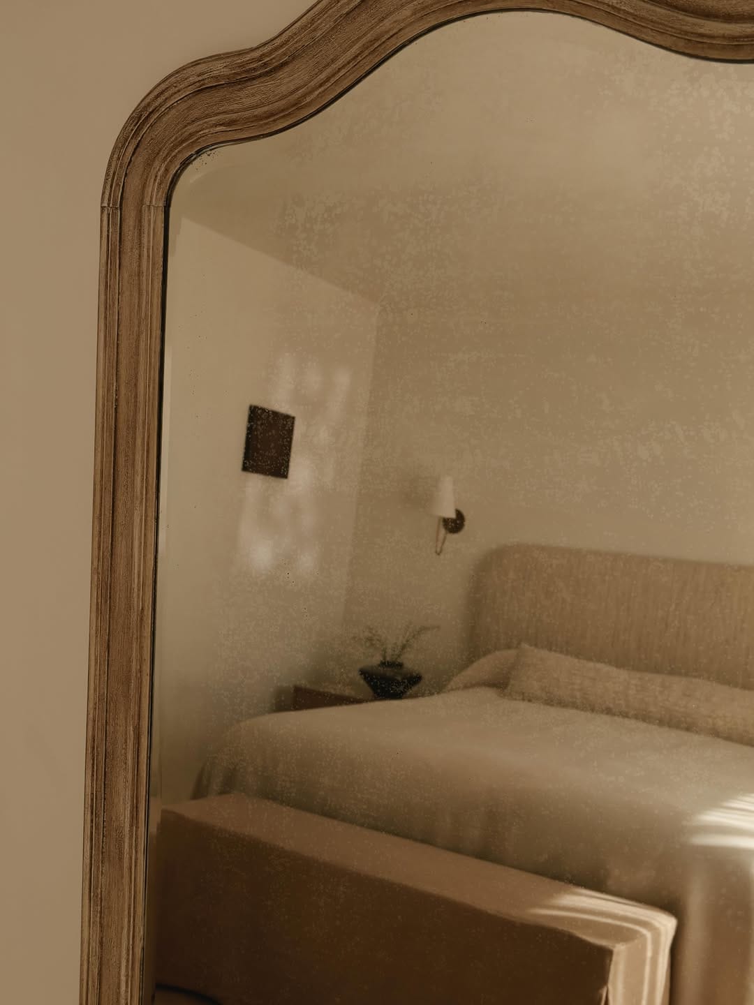 Post 2 by Terre Interiors on Instagram (carousel)
