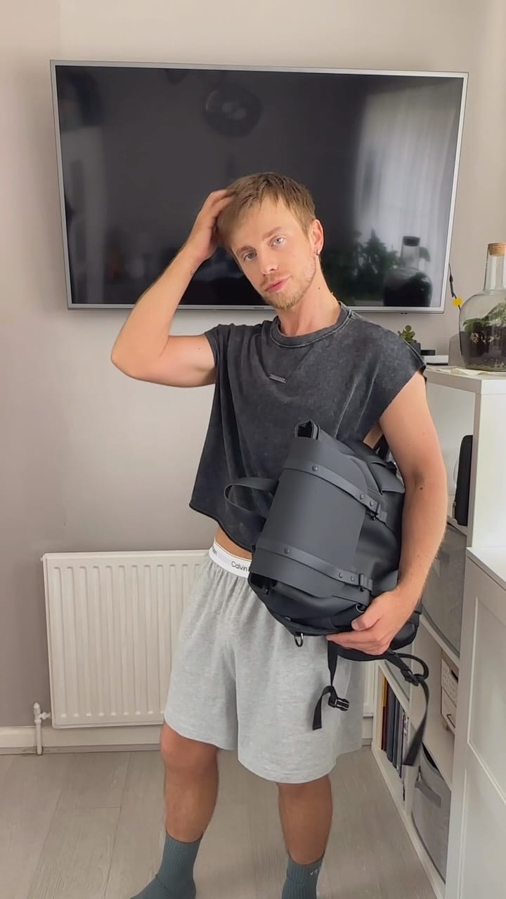 Post 6 by Daniel Richardt on Instagram (video)