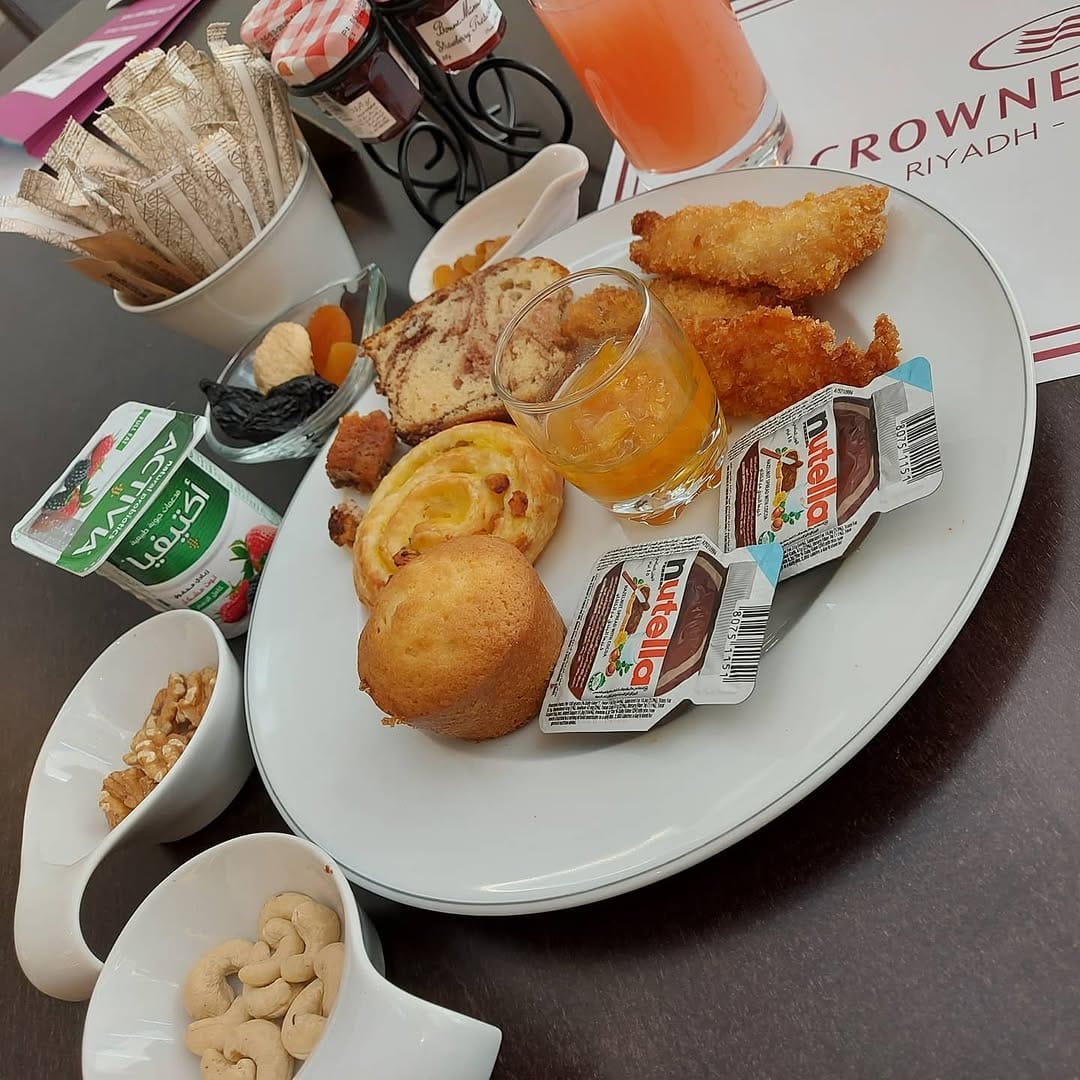 Post 6 by 𝗧𝗵𝗲 𝗔𝗯𝗮𝘆𝗮 𝗚𝗶𝗿𝗹 𝓕𝓸𝓸𝓭𝓲𝓮 & 𝓑𝓮𝓪𝓾𝓽𝔂 on Instagram (carousel)