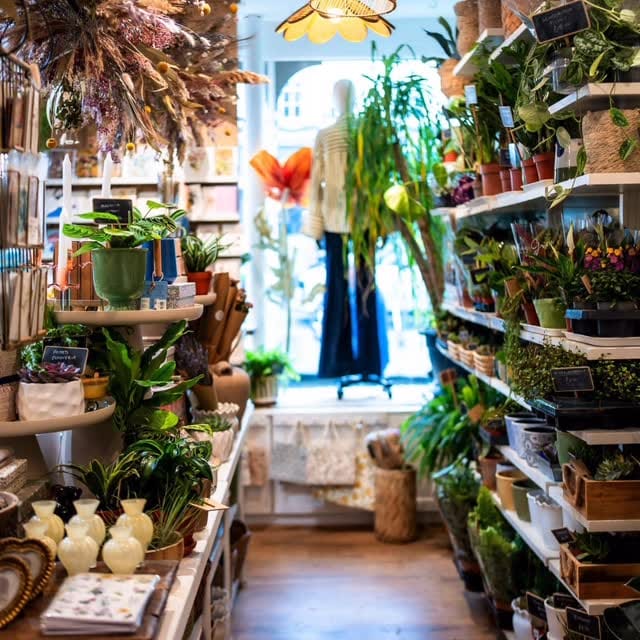 Post 5 by fromvictoriashop on Instagram (video)