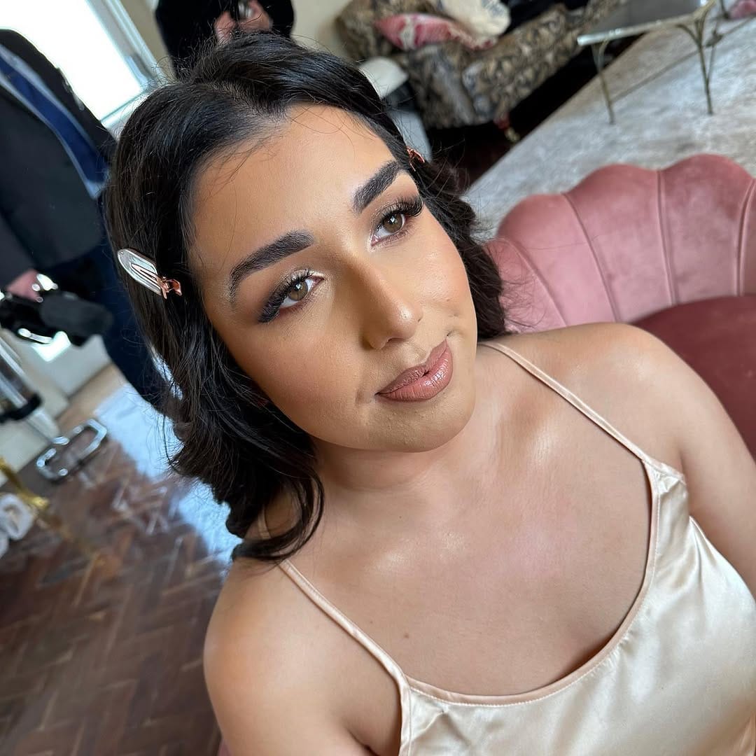 Post 3 by Abby Mann Make Up Artist on Instagram (image)