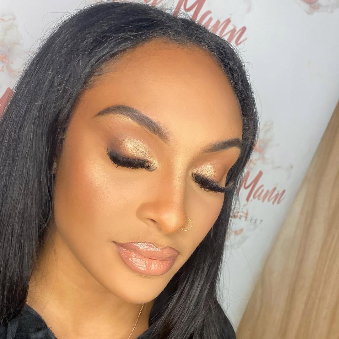 Post 8 by Abby Mann Make Up Artist on Instagram (image)