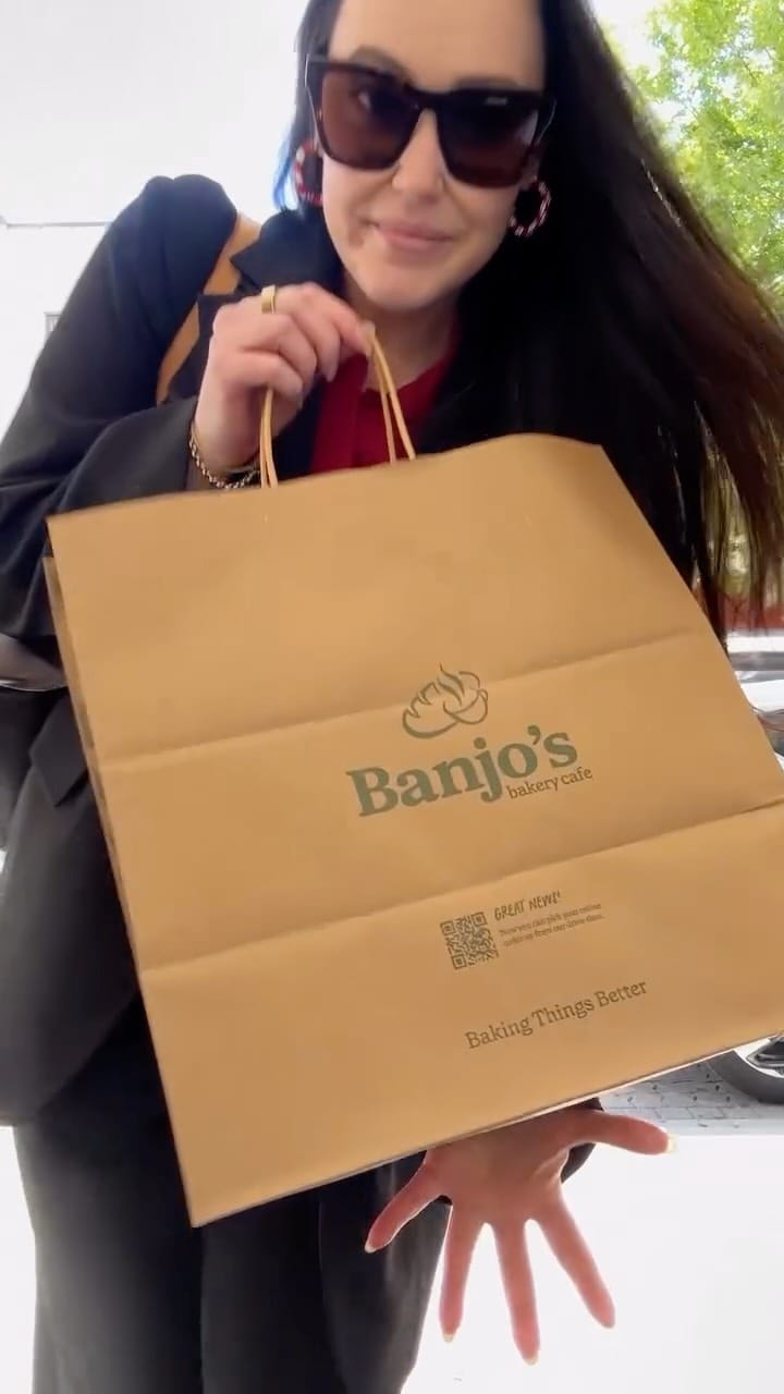 Post 10 by SAMANTHA ROSE KING on Instagram (video)