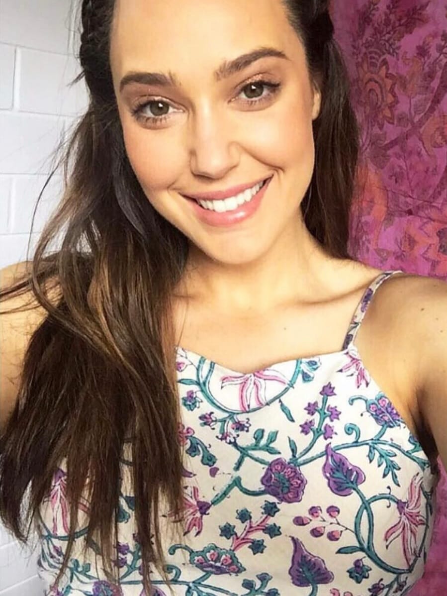 Post 6 by SAMANTHA ROSE KING on Instagram (carousel)