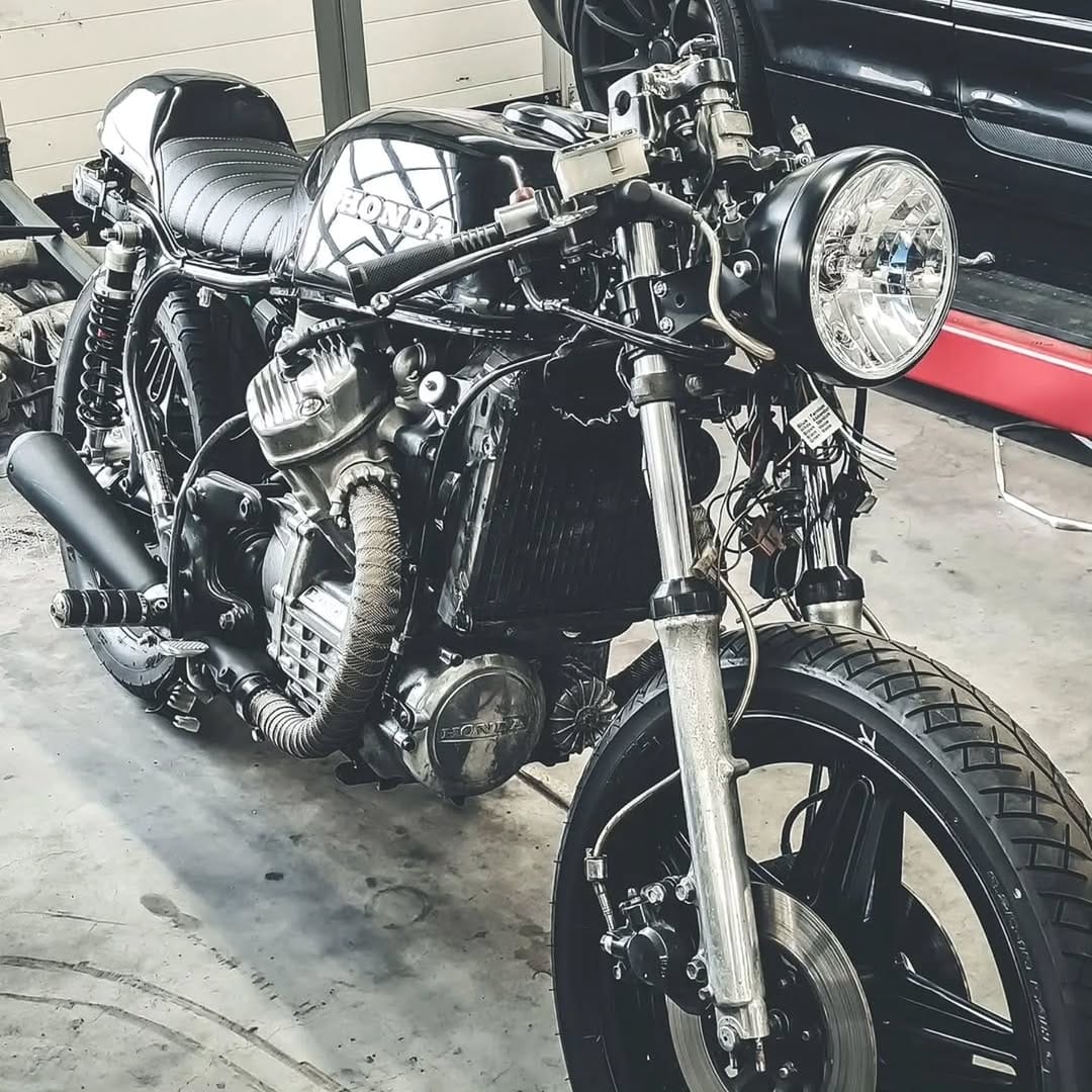Post 1 by Cx500 on Instagram (image)