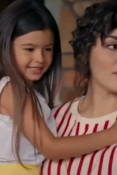 Post 1 by 𝒉𝒂𝒏𝒌𝒆𝒓&𝒆𝒅𝒔𝒆𝒓 on Instagram (video)