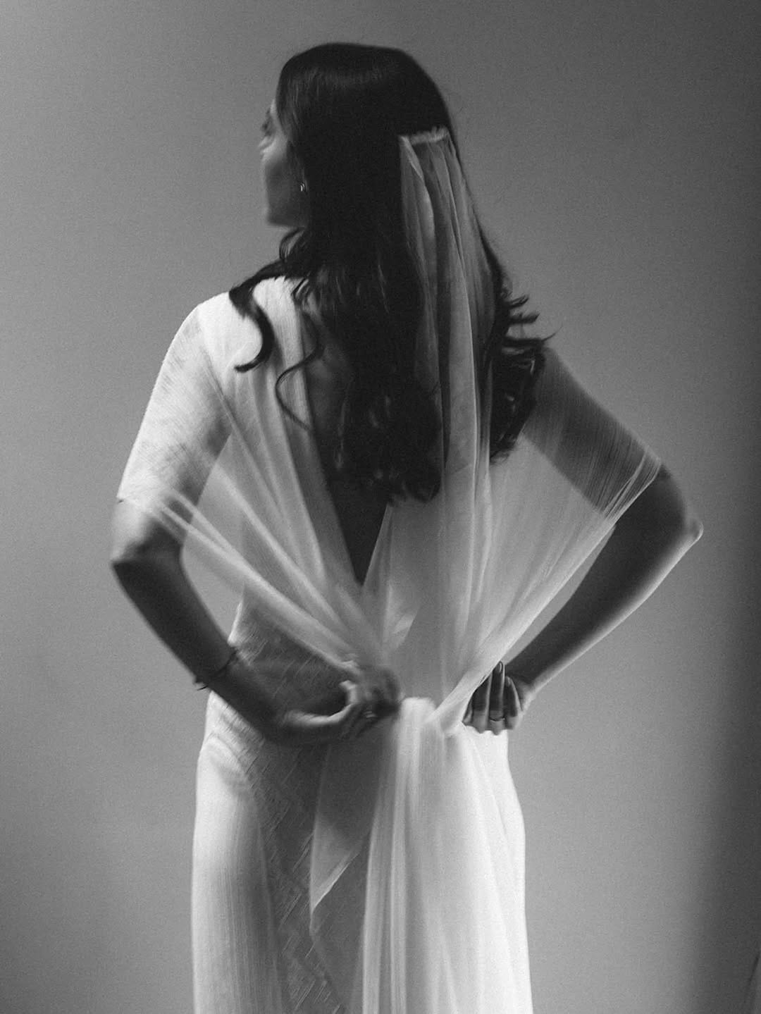 Post 8 by Vestidos de novia e invitada. on Instagram (carousel)