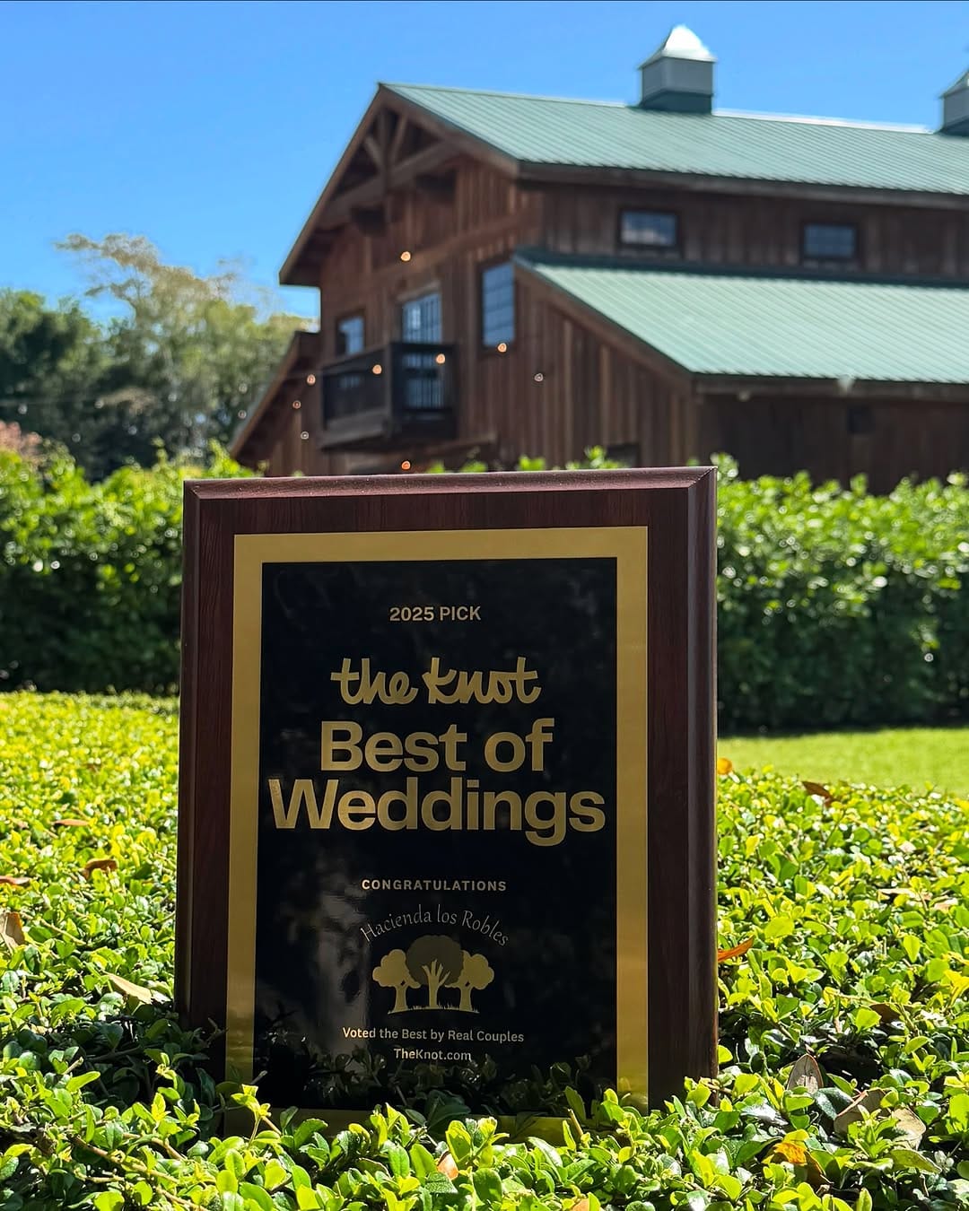 Post 10 by Hacienda Los Robles Venue BB on Instagram (image)