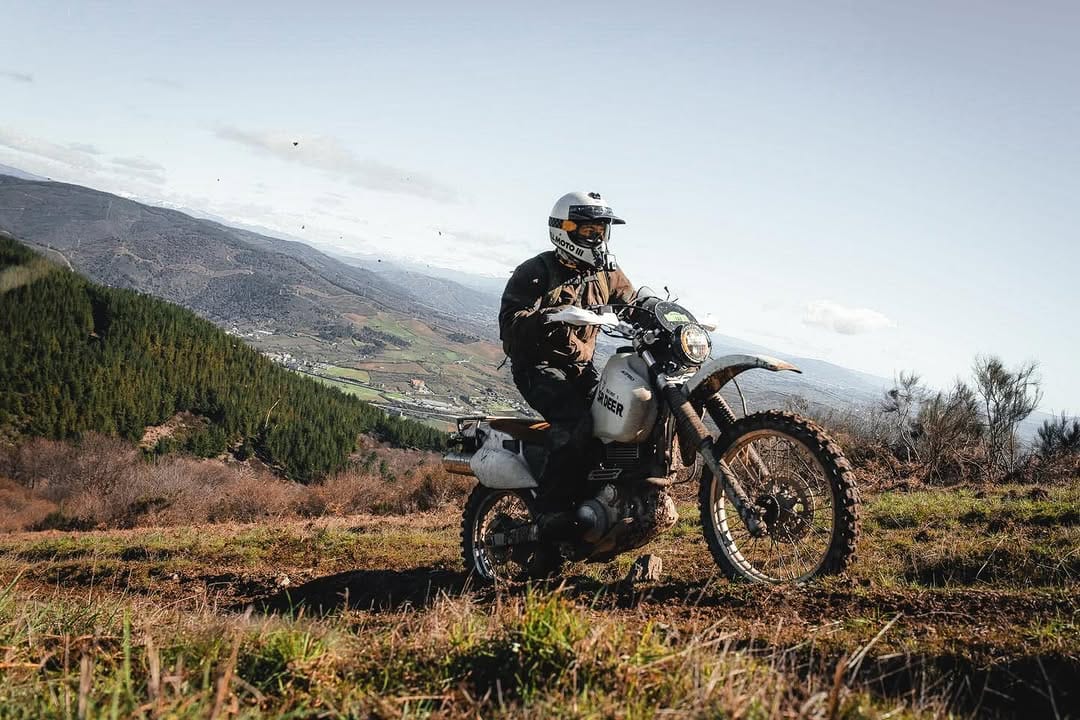 Post 1 by S E Ñ O R    D E E R   |  Scrambler & Vanlife on Instagram (carousel)