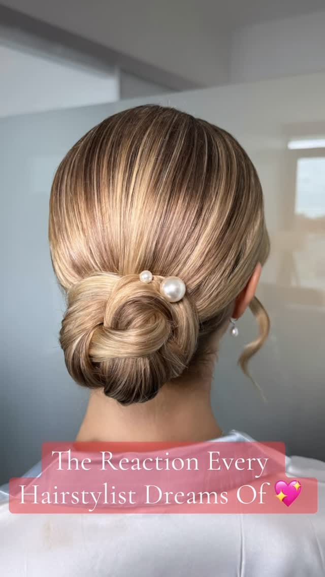 Post 9 by MAKEUP AND HAIR TORONTO. VICTORIA on Instagram (video)