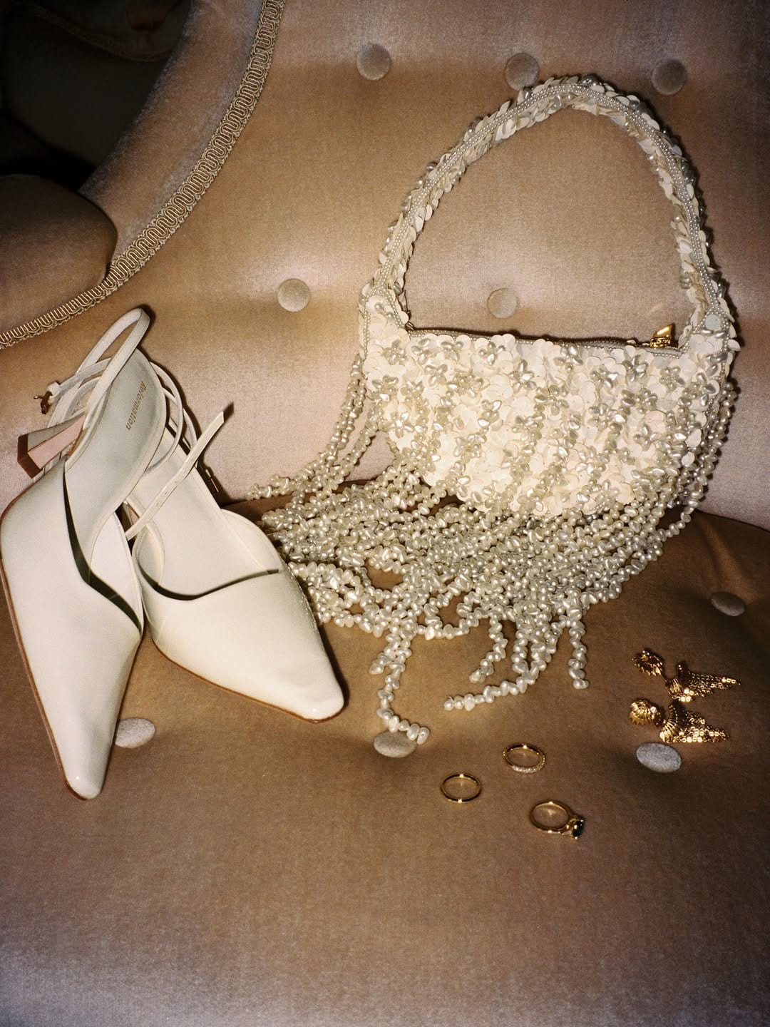 Post 6 by Holii & Ash on Instagram (carousel)