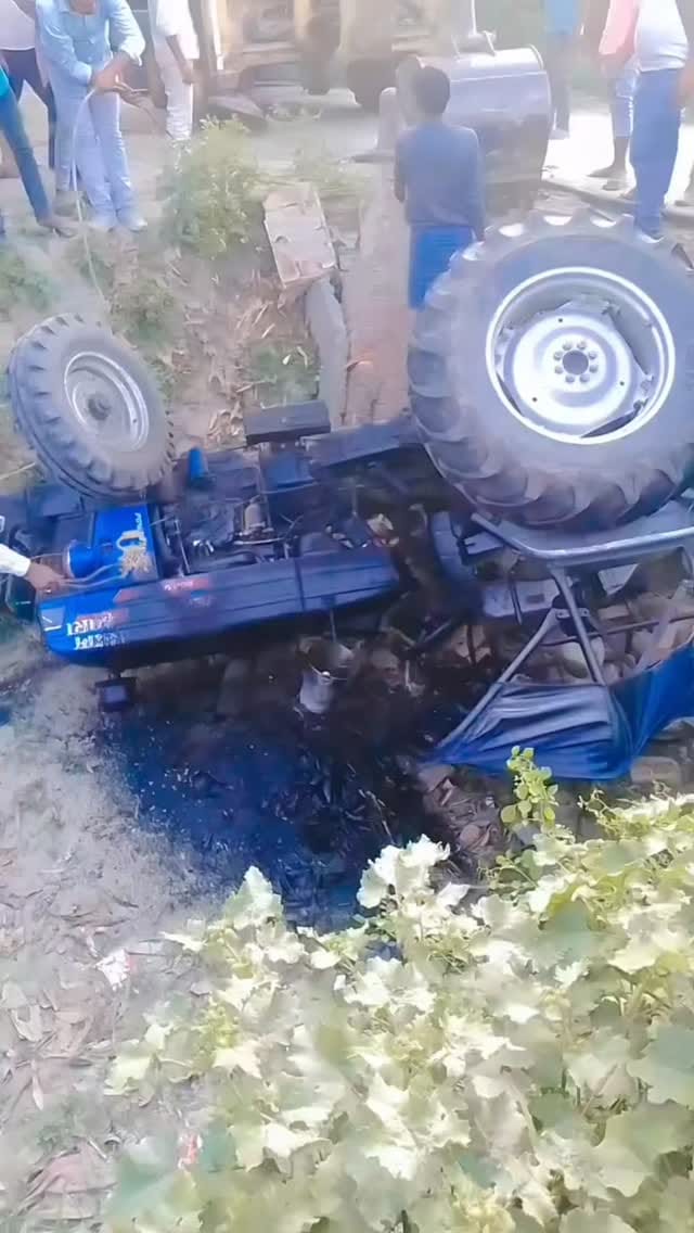 Post 4 by Mustakim Khan on Instagram (video)
