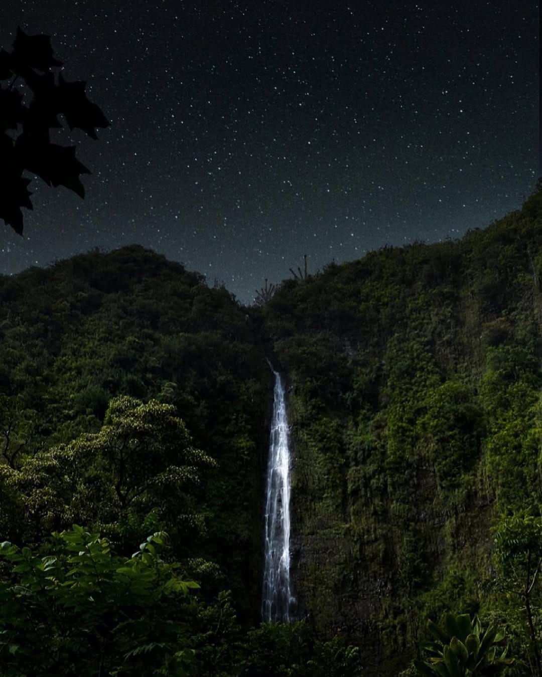 Post 8 by hawaii we go on Instagram (image)
