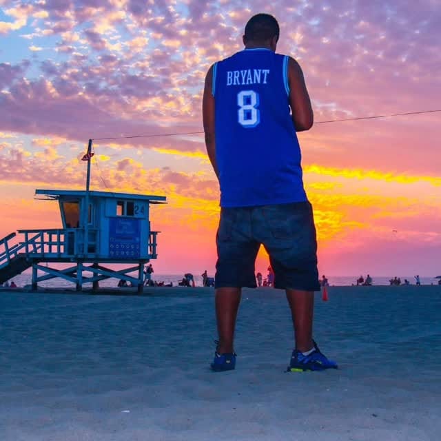 Post 3 by Venice California 🖖️🚴⁶𓅓 🌴🌅🏀😺 on Instagram (video)