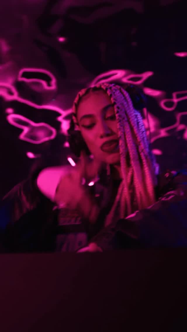 Post 5 by Victoria Chioma Hunter🇬🇧🇳🇬 on Instagram (video)