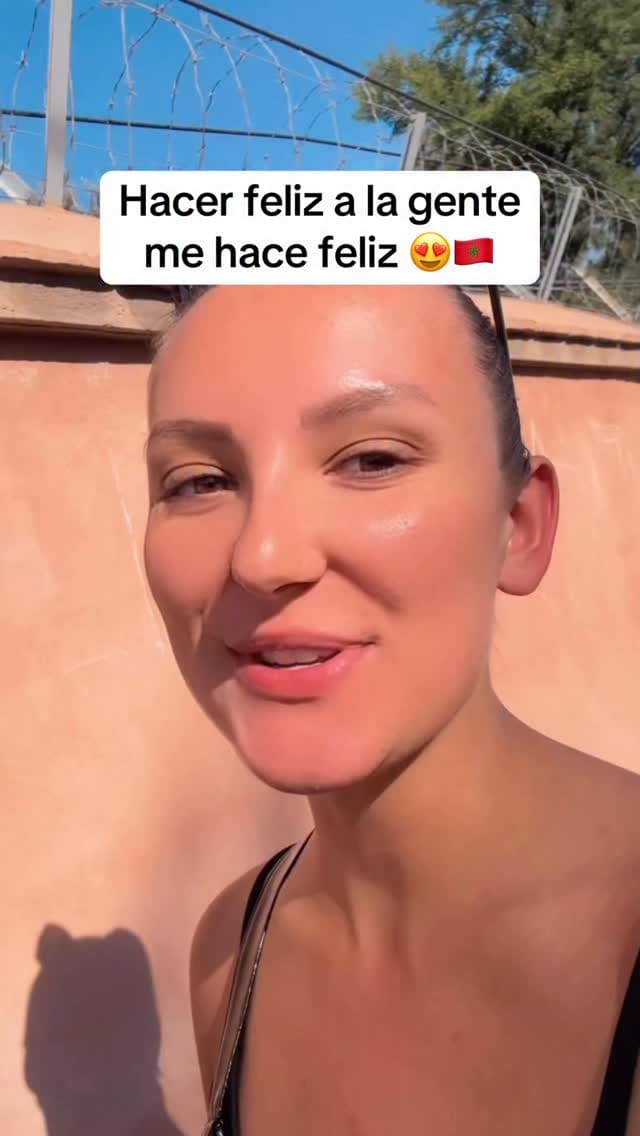 Post 9 by Victoria Fenart on Instagram (video)