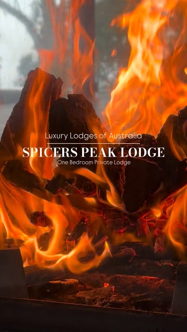 Post 1 by Sophie Sikalas on Instagram (video)