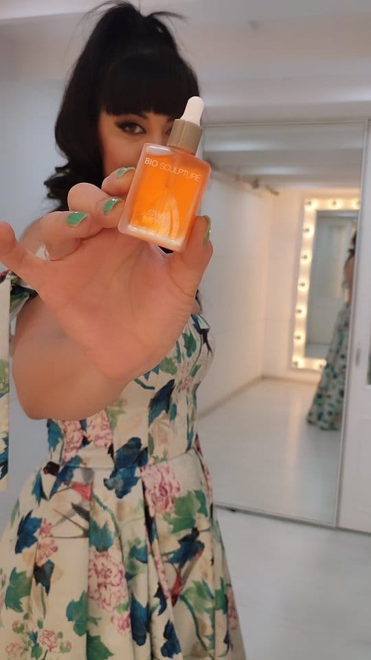 Post 8 by Victoria Sarri on Instagram (video)