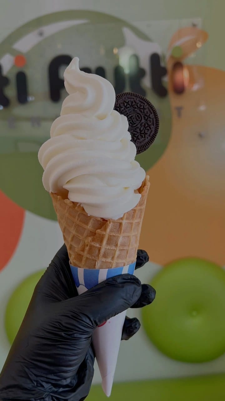 Post 3 by Tutti Frutti Frozen Yogurt on Instagram (video)