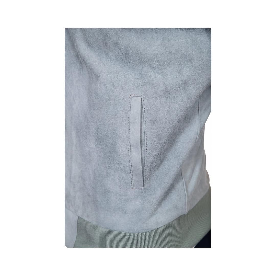 Post 3 by KINN ™ on Instagram (image)