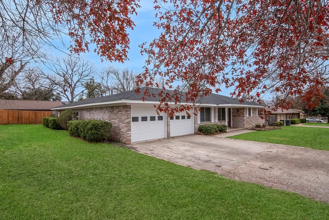 Post 7 by Kathryn Pipes, REALTOR® on Instagram (carousel)