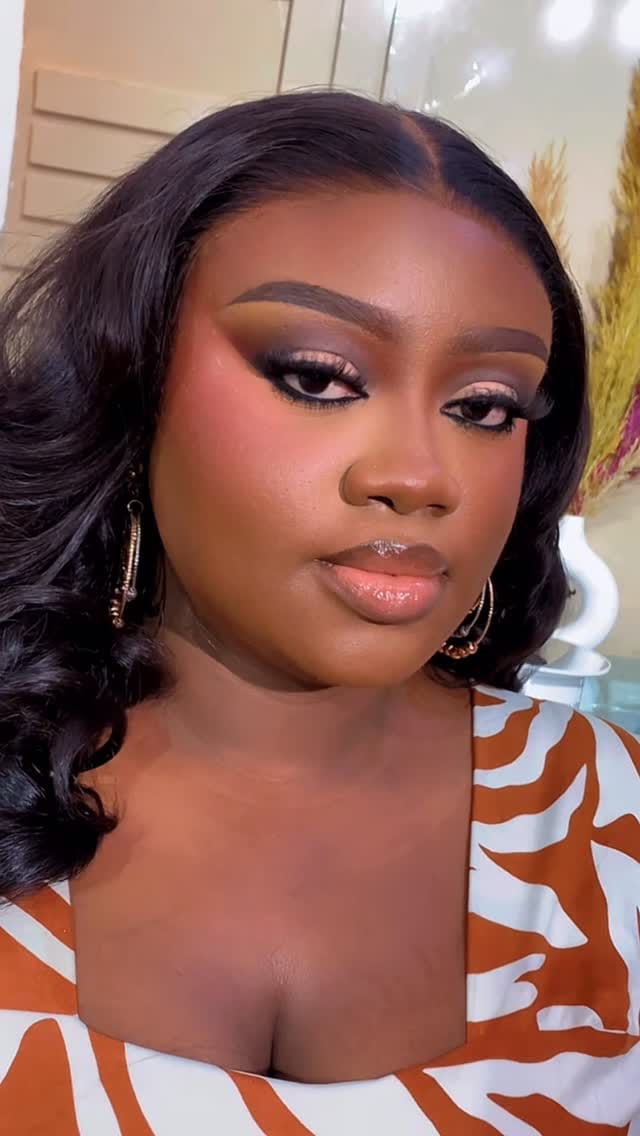 Post 6 by Makeup Artist In Lagos on Instagram (video)