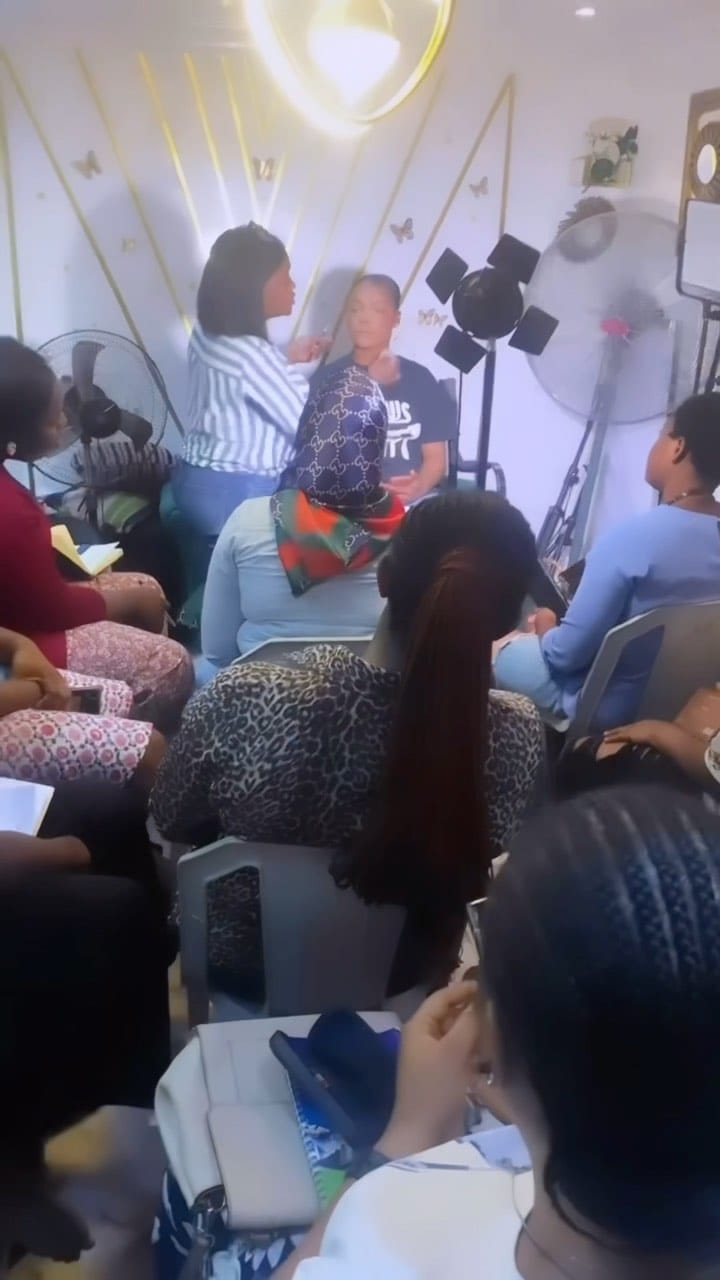 Post 9 by Makeup Artist In Lagos on Instagram (video)