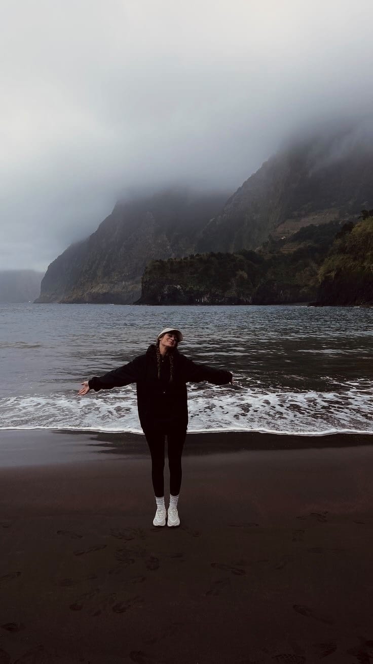 Post 5 by Solange Rios on Instagram (video)