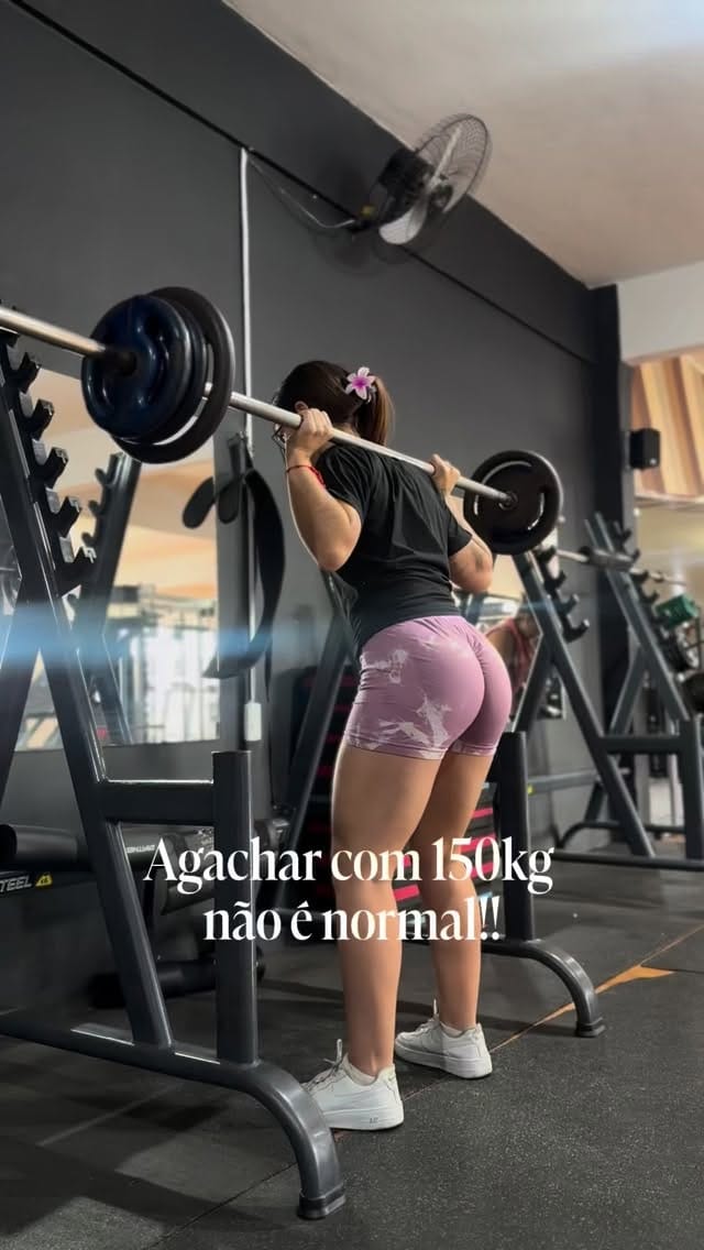 Post 1 by LUIZA VICTORIA on Instagram (video)