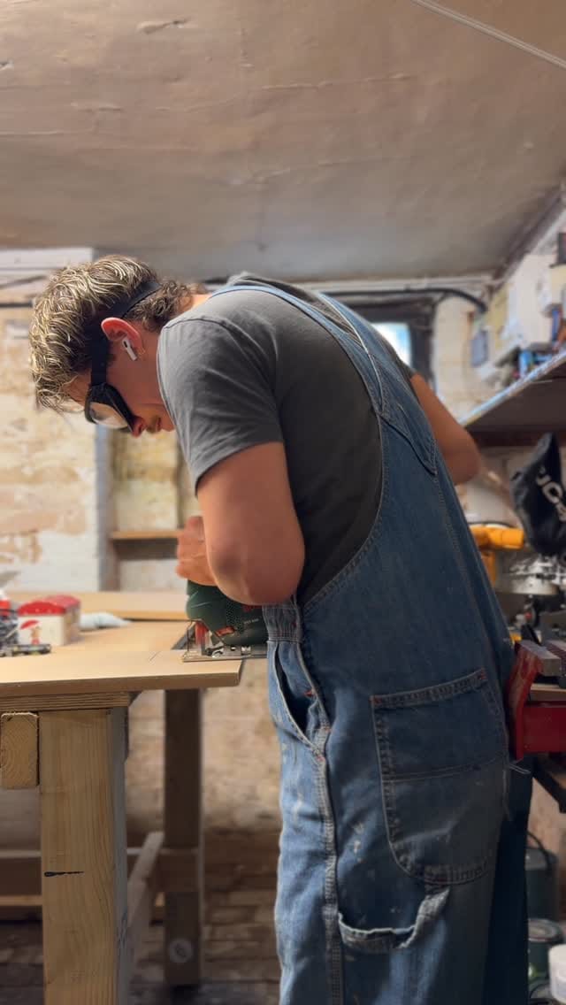 Post 4 by Matthew Shaw on Instagram (video)
