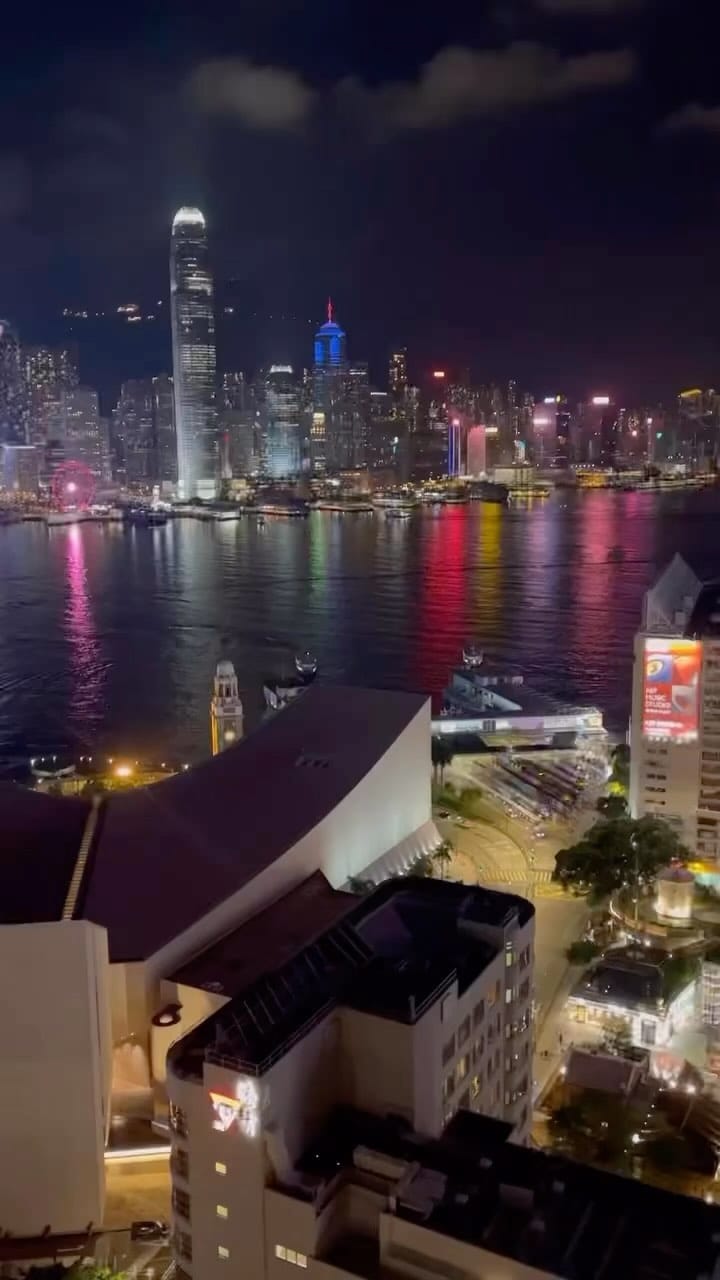 Post 9 by Ali Rad on Instagram (video)
