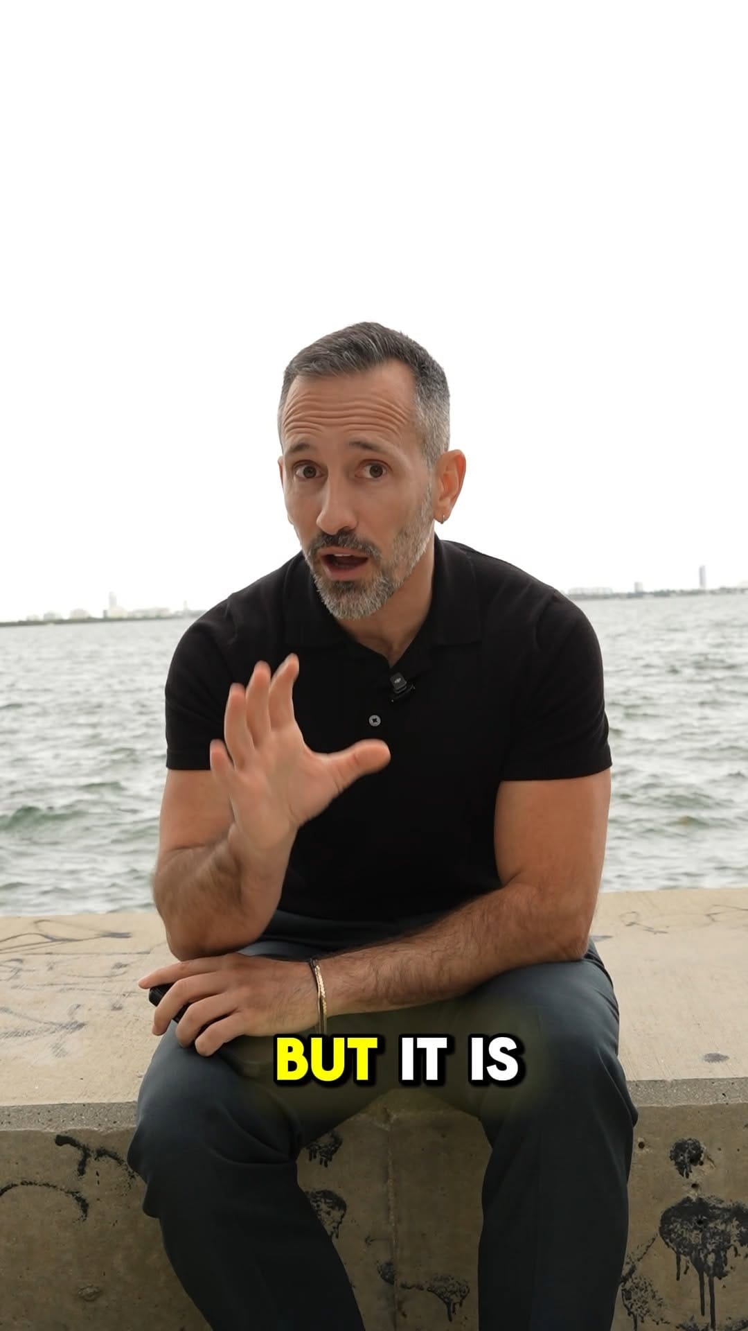 Post 1 by David Blumenfeld on Instagram (video)