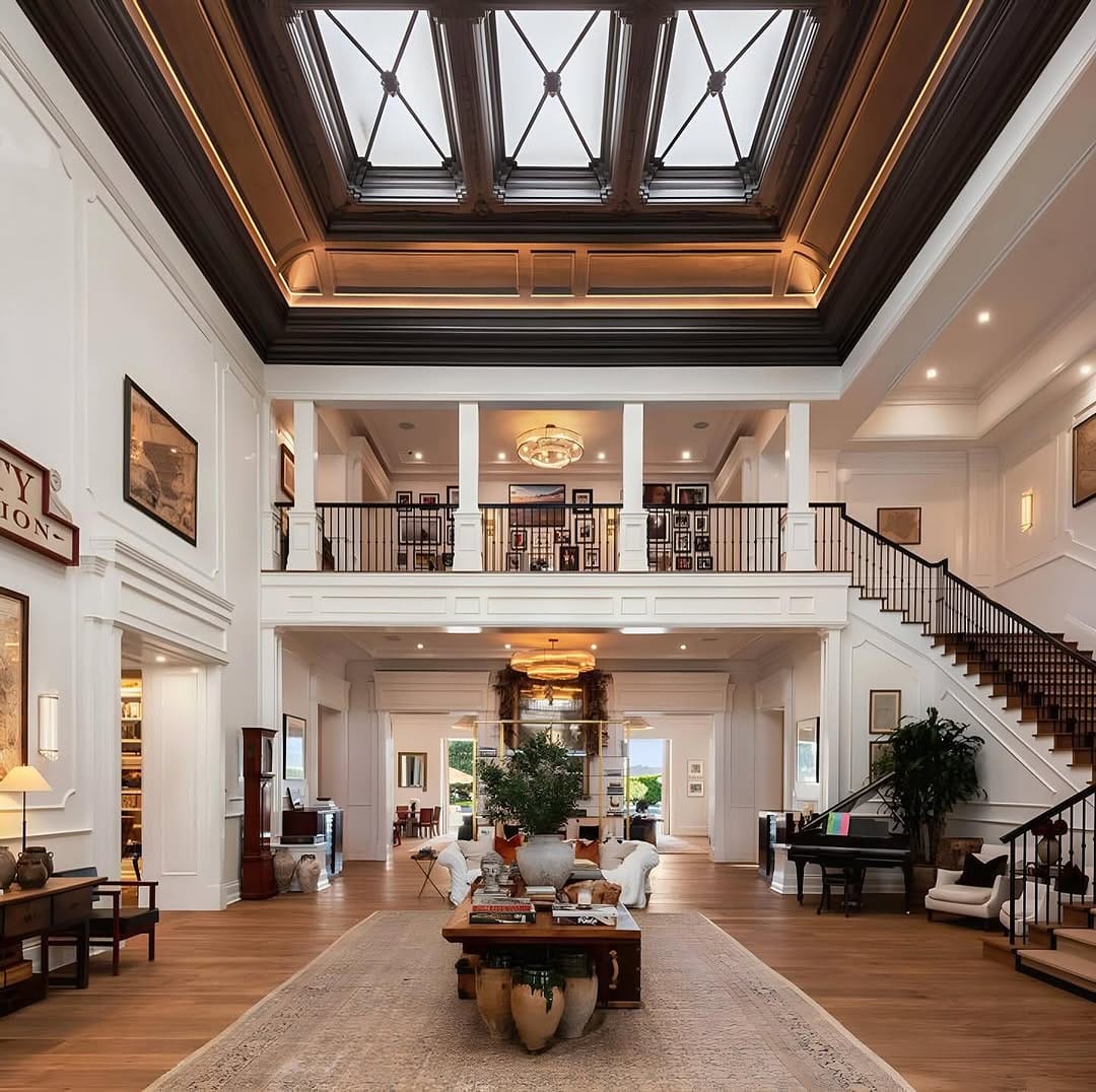 Post 9 by The House of Porter | LA Luxury Real Estate & Design Co. on Instagram (carousel)