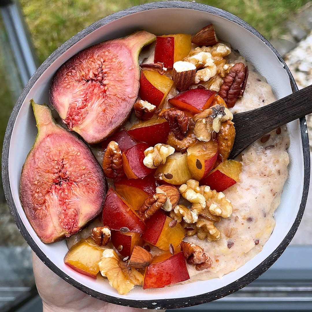 Post 4 by Vic’s Veggie Kitchen | Victoria on Instagram (carousel)