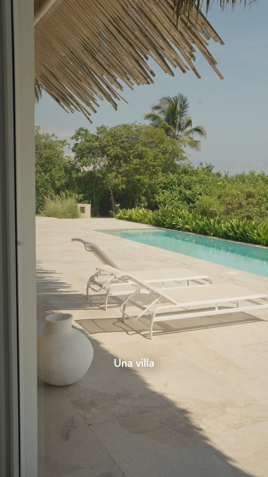 Post 1 by Dayra Reyes on Instagram (video)