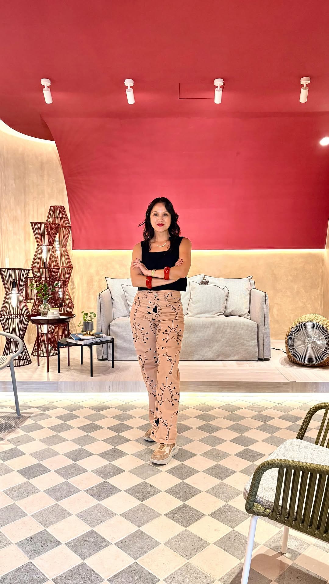 Post 6 by Dayra Reyes on Instagram (video)