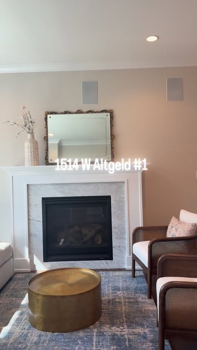 Post 4 by Jenny Bustillo on Instagram (video)