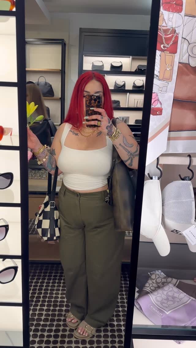 Post 5 by victoria jade on Instagram (video)