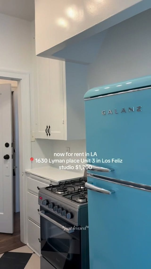 Post 4 by Hollywood Hills Apartments on Instagram (video)