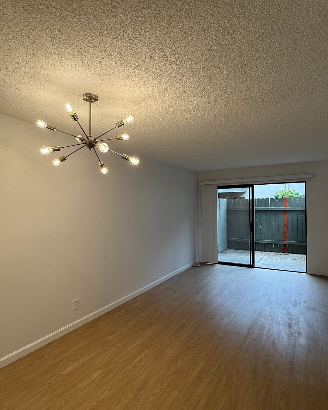 Post 3 by Hollywood Hills Apartments on Instagram (carousel)