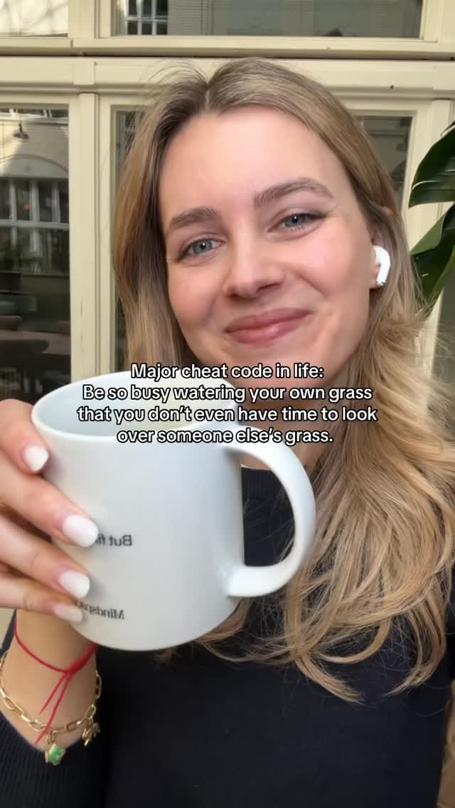 Post 1 by Victoria Effer on Instagram (video)
