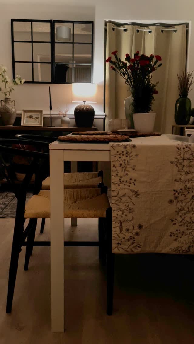 Post 10 by At Home With L on Instagram (video)