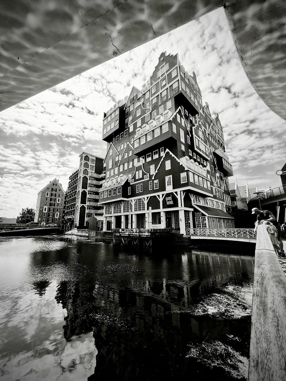Post 2 by Roger Thomas on Instagram (image)