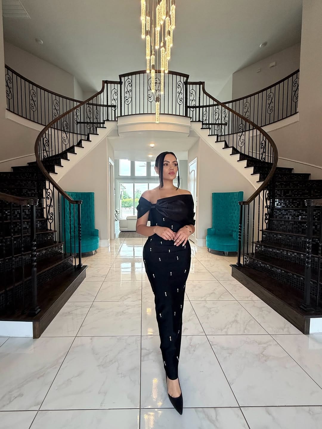 Post 6 by Andrea Ariza | Houston Realtor ® on Instagram (carousel)