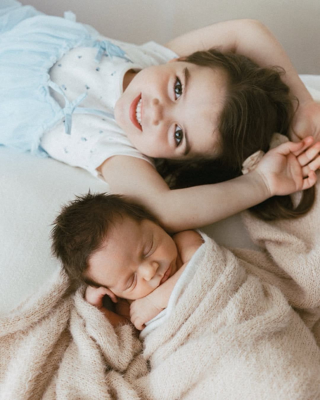 Post 6 by Annie Catford - Adelaide family photographer on Instagram (carousel)