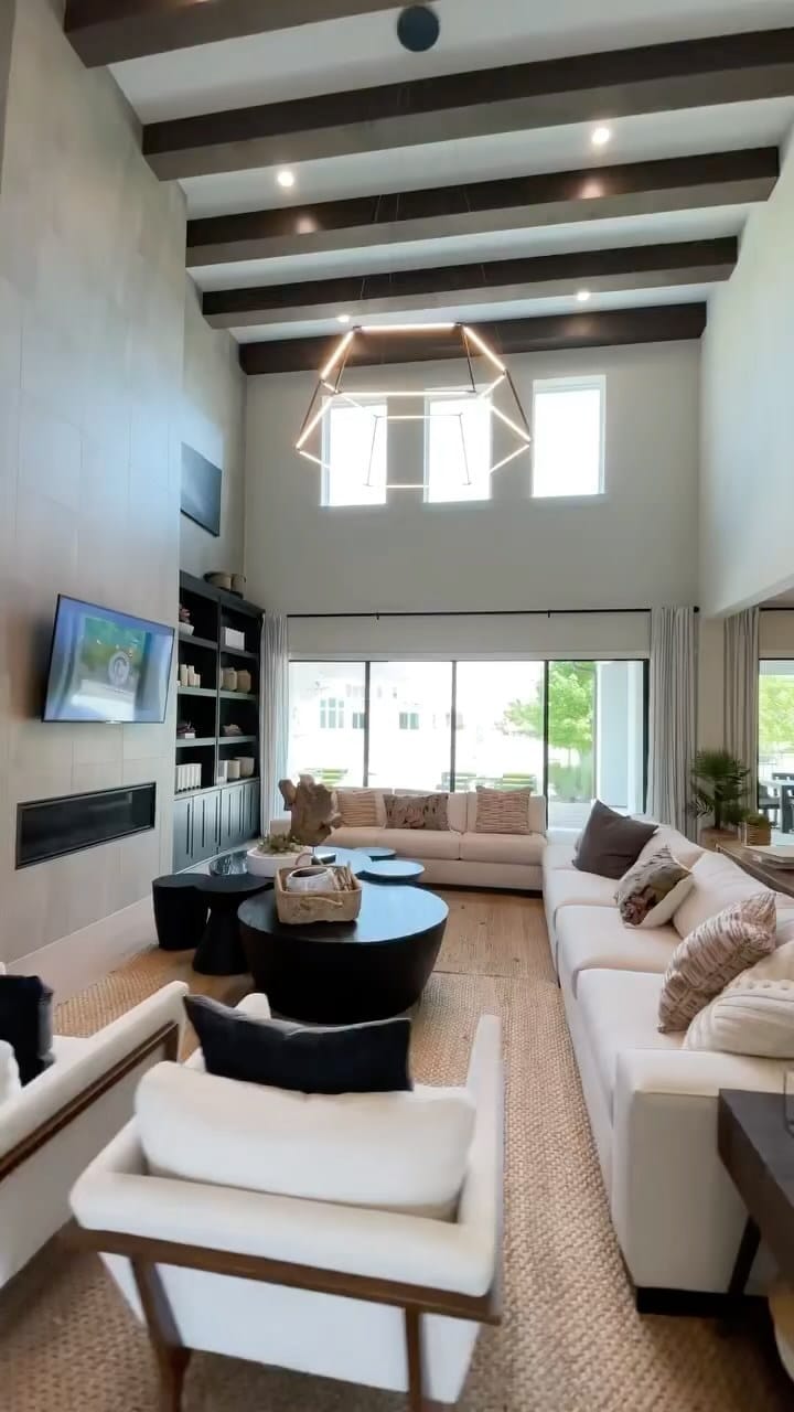 Post 8 by Diamond Real Estate Group on Instagram (video)