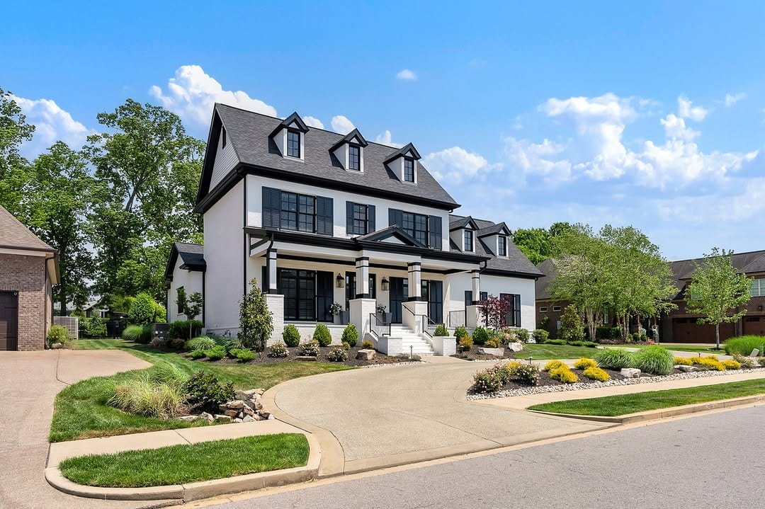 Post 2 by LISA LANDYN | TN Realtor on Instagram (carousel)